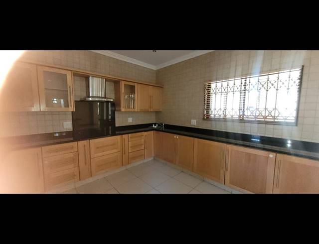 4 BEDROOM CLUSTER FOR SALE IN NEWMARKET